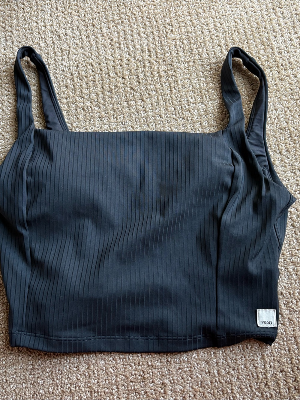 Vuori Inversion Ribbed Square-Neck Crop Tank Black - Picture 2 of 4